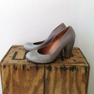 Chie Mihara Gray Leather Diamond Print Rounded Toe Heels 37 / 6.5 US